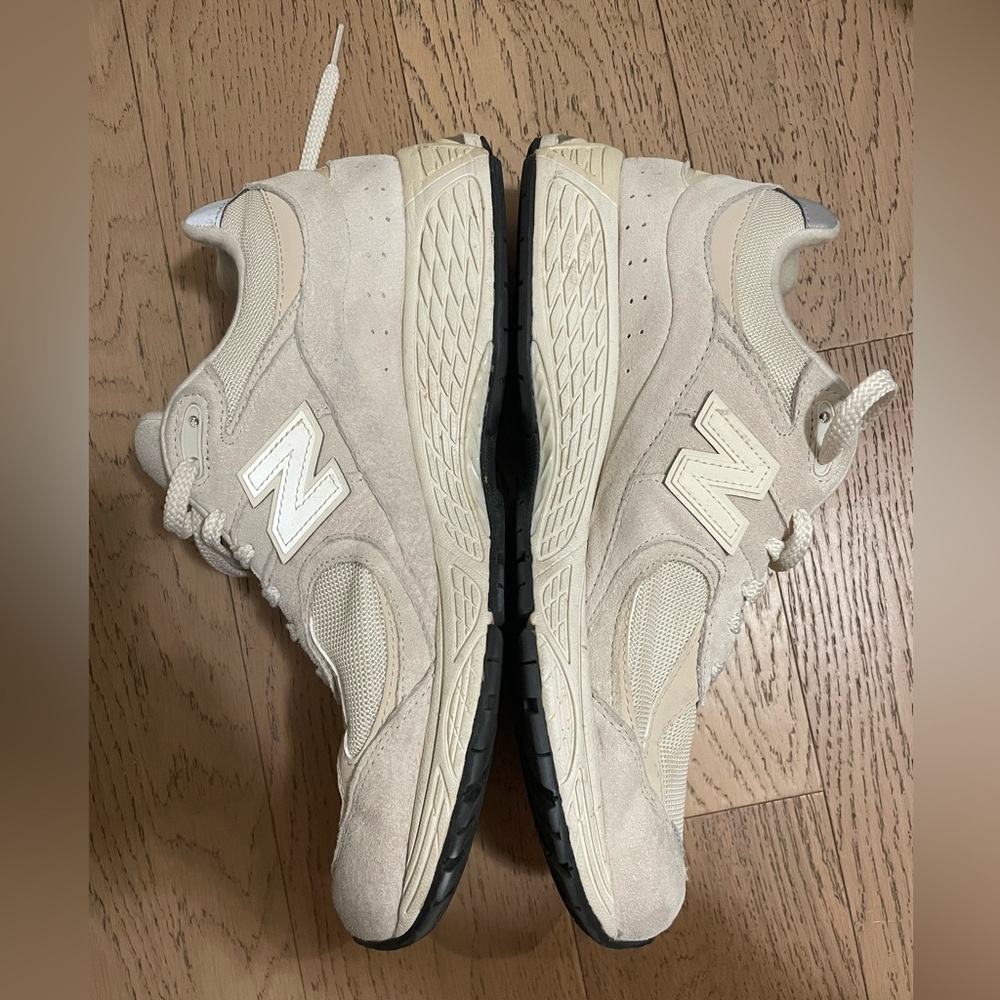 Men’s New Balance 2002R